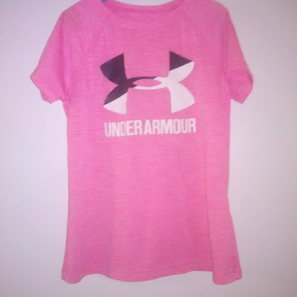Under armour girl shirt